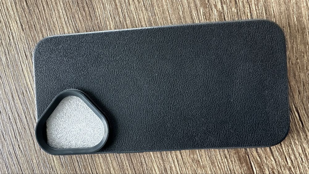 Husa iphone 16 nouă