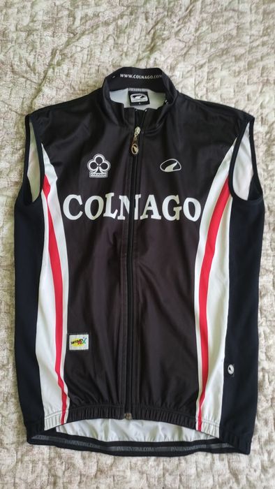 Джърсита ,къси гащета ,всичко е ново