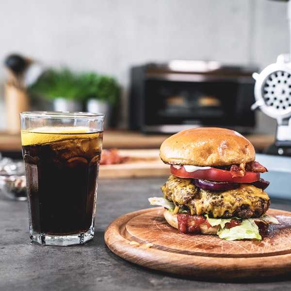 Нова Мощна Електрическа Месомелачка Gastroback Pro M 41408, 2000 W