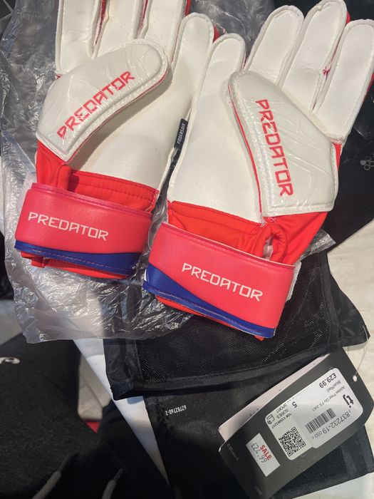 Юношески Вратарски ръкавици Adidas Predator р-р 5