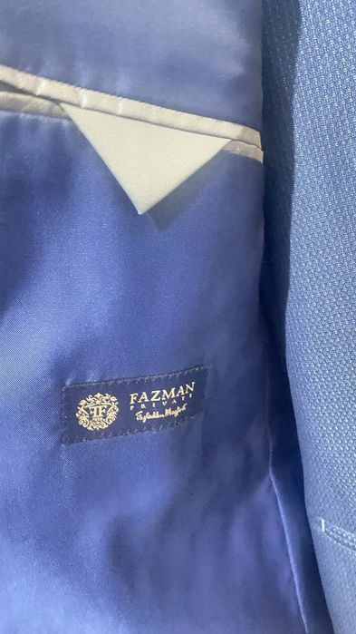 Костюм мужской тройка