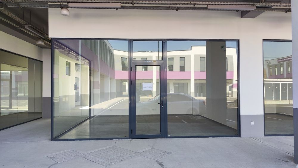 Index bozorida do'kon sotiladi 1-qavat 1м²- 900 y,e,