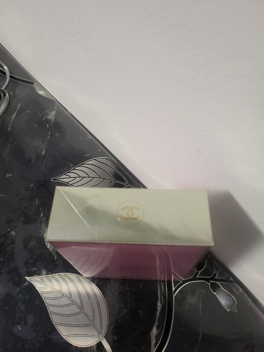 Parfum dama Sigilat