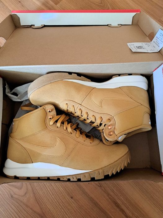 Мъжки обувки NIKE- естествена кожа