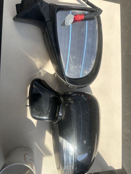 Зеркало на Авесис 270 кузов