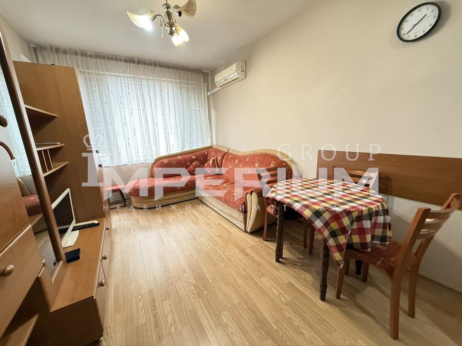 Дава се под наем Двустаен апартамент в Варна, Погреби - 60 кв.м за 300 € - Снимка #1