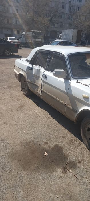 Волга 3110 седан