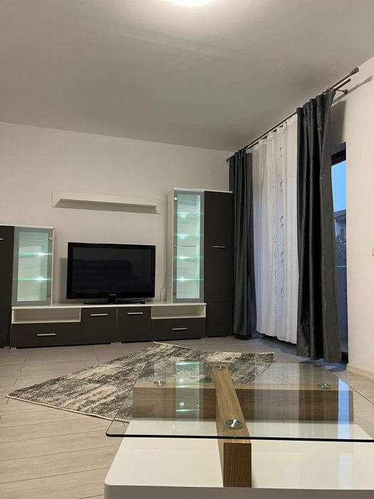 Apartament de închiriat