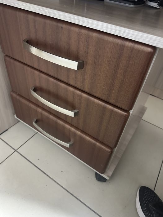 Продам мебель для офиса