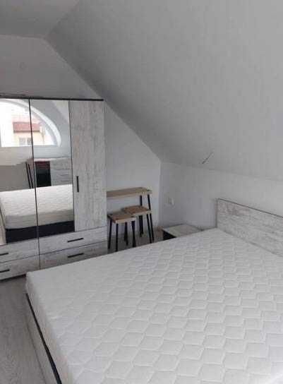 Дава се под наем Двустаен апартамент в София, Изгрев - 58 кв.м за 448.8 € - Снимка #1