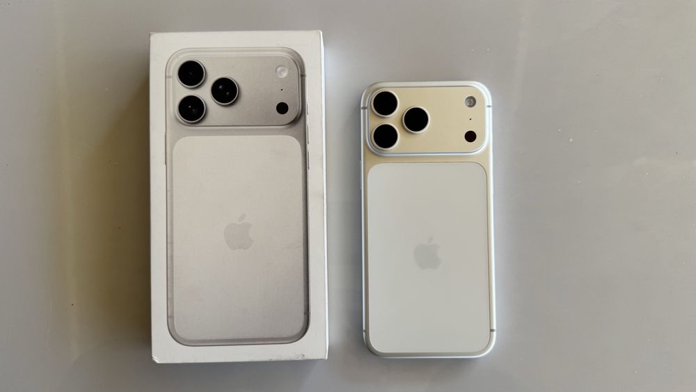 Iphone 17 pro max silver 256  100%  ideal