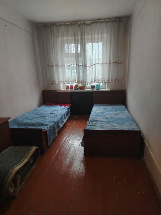 Продаётся 2х комнатная своя  квартира