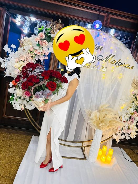 Шикарное вечернее платье