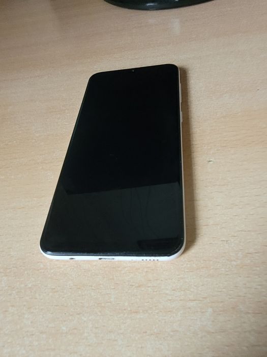 Продам смартфон телефон Samsung Galaxy A30S