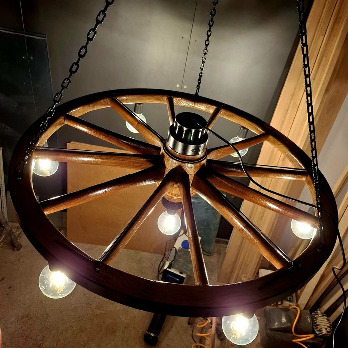 Lustra Rustica Roata Caleasca