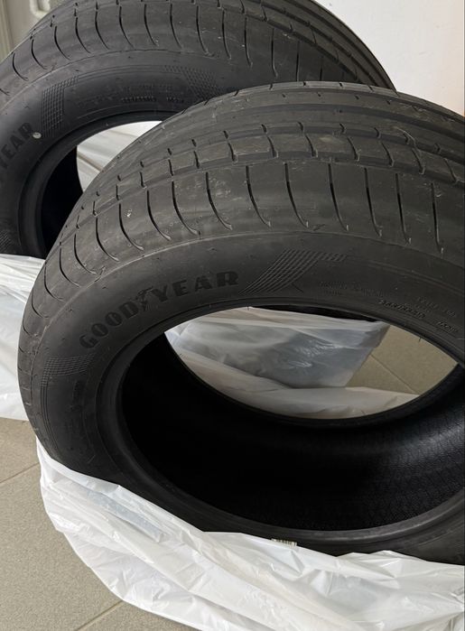 Set mixt anvelope  (NOI !) 4 buc - 2 buc 235/60 R18 + 2 buc 255/55 R18 - originale Mercedes GLC