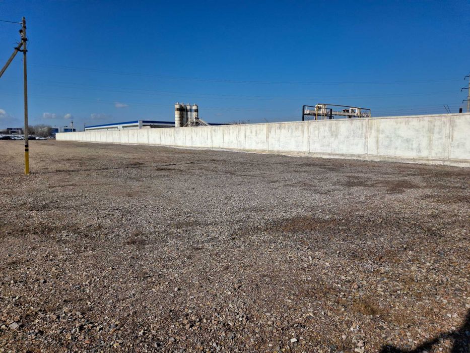 Avtoturargoh (Автостоянка) ijaraga beriladi