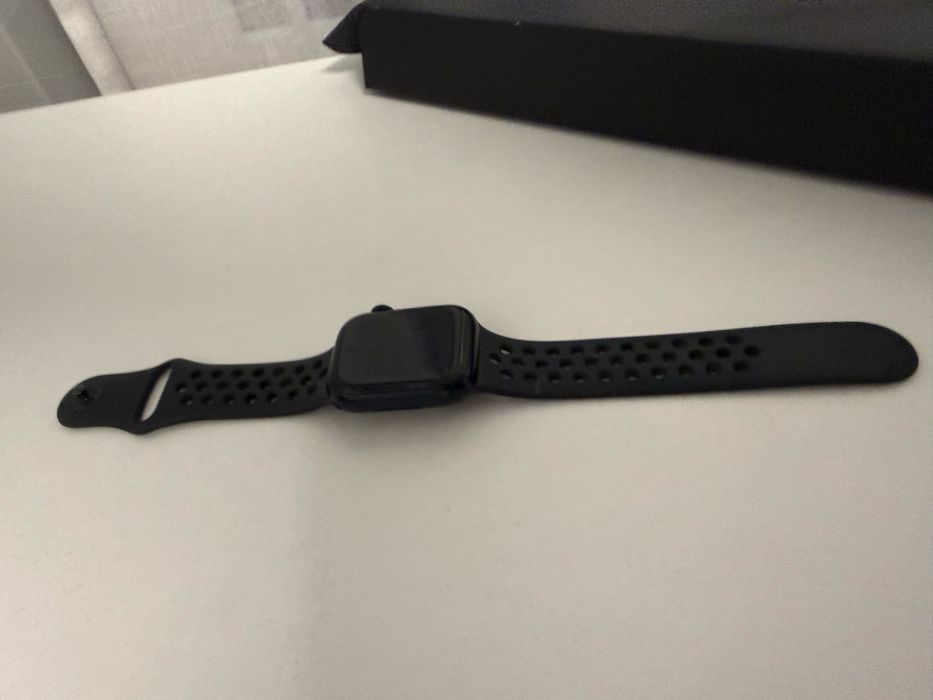 Apple watch 7 nike version gps