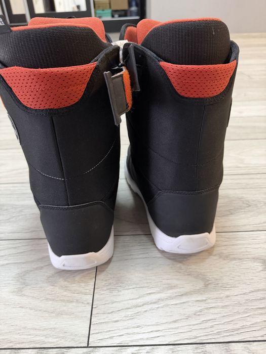 Boots snowboard noi Wedze , Thirtytwo, geci si pantaloni snowboard ski