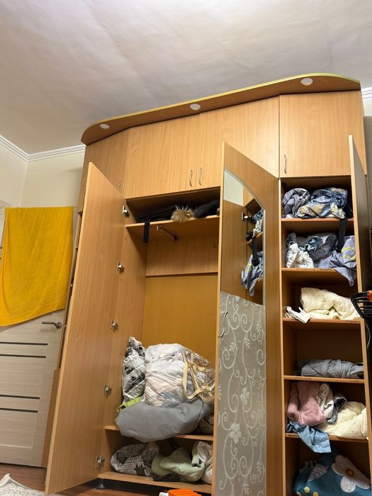 Шкаф спальный хороший