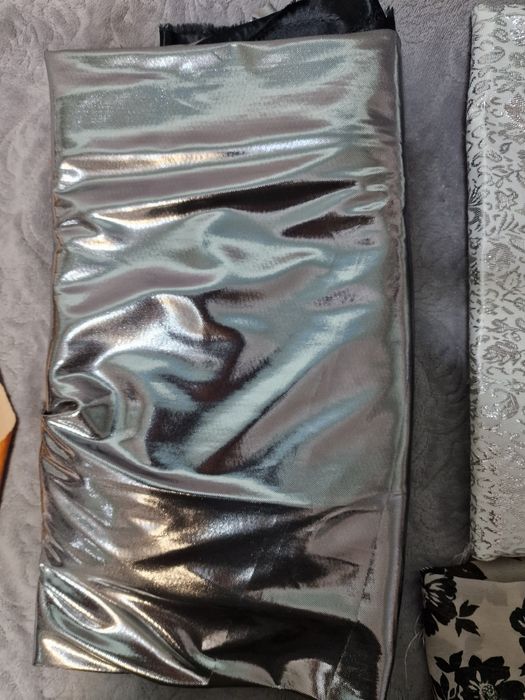 Ткань отрезки разные