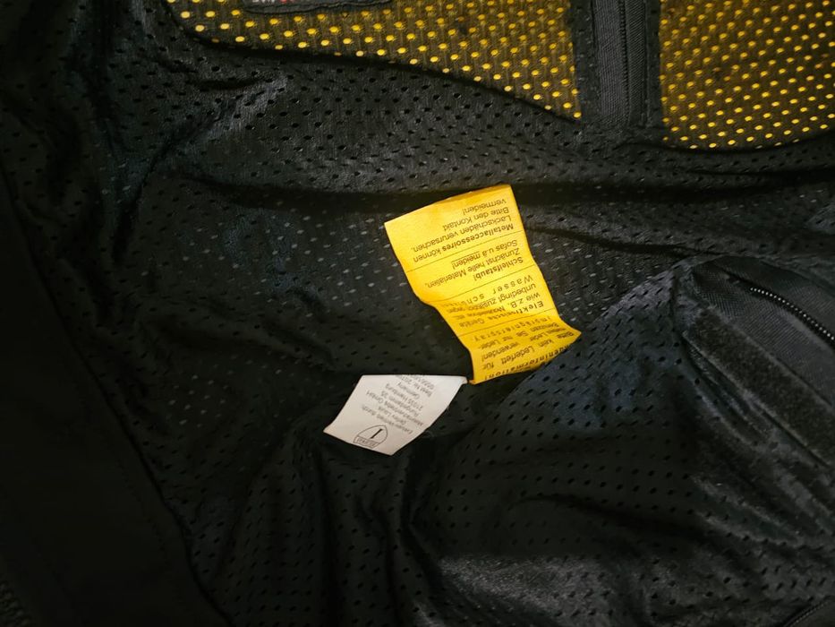 Мотокуртка, кожа 52 размера