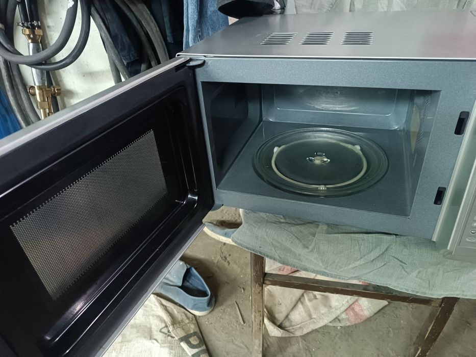 Микроволновая печь Panasonic NN-G335MF
