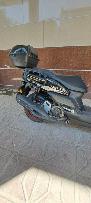 Скутер в отличном состоянии