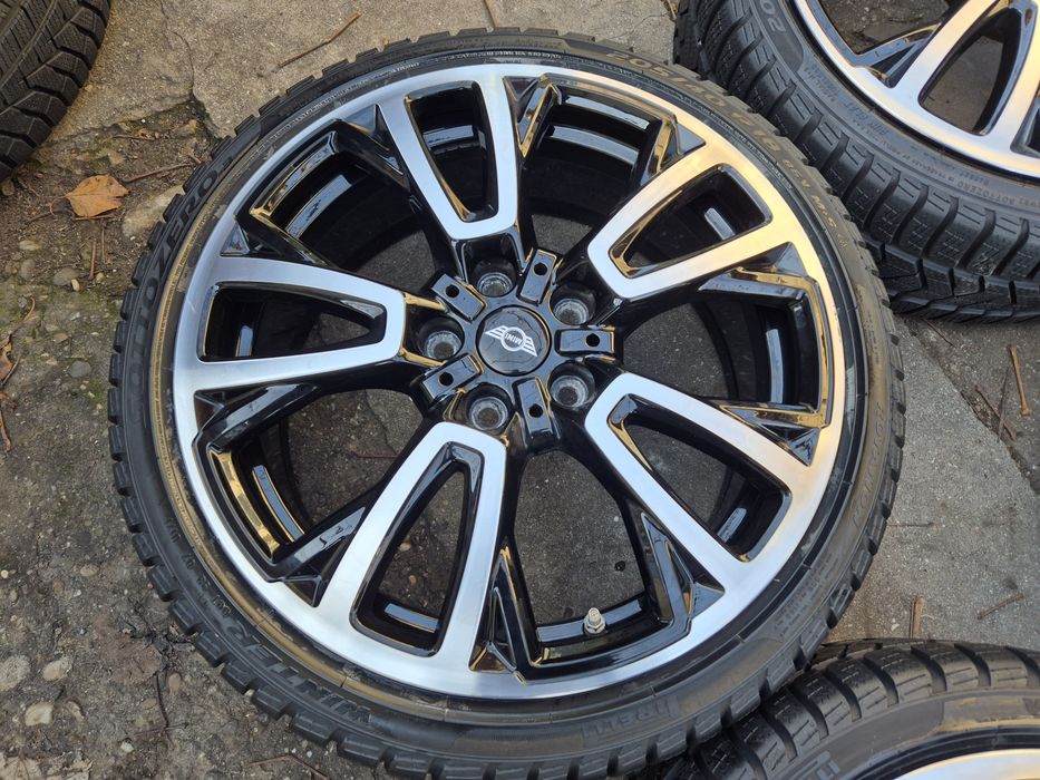 Jante originale Mini Cooper JCW + anvelope Pirelli Runflat 205 40 18
