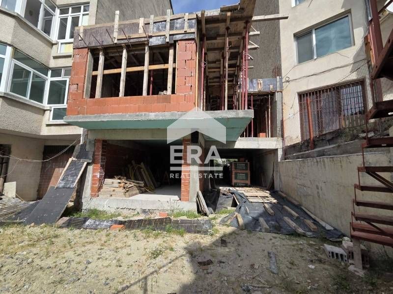 Тристаен апартамент в бутикова сграда в Благоевград