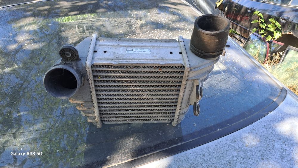 Интеркулер Шкода Октавия/Skoda Octavia
Много добро състояние.

Audi