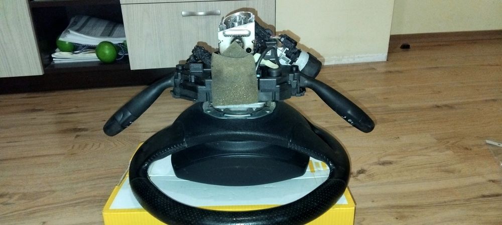 Мултифункционален волан с аербег airbag и лентов кабел + лост за мигач