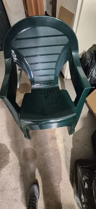 Пластамова Маса и столове