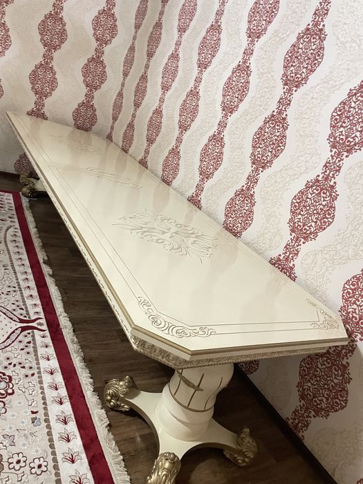 Стол гостиной 5метр