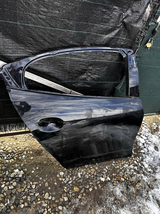 Ușă dreapya spate mazda 3.sedan.cod:bcjh72010..