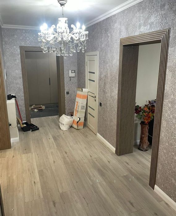 Поклейка обоев Клеем Обои Закатка Эмульсией Краска  Тиккурила.мокрый ш