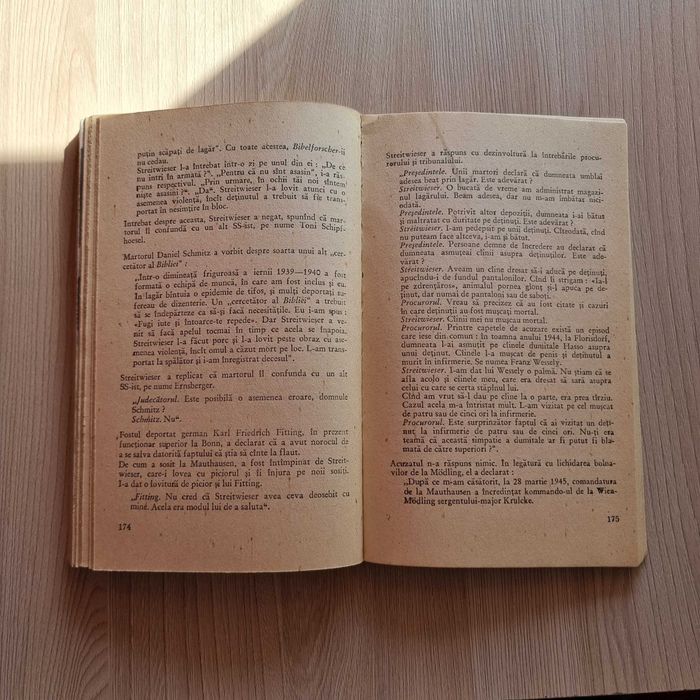 Carte ZBIRII AU CUVANTUL de Vincenzo si Luigi Pappalettera - cu Hitler