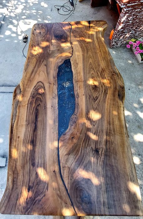 Трапезна маса от ОРЕХ \ Дъб