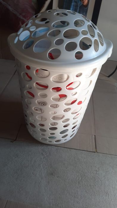 Продам корзину для белья