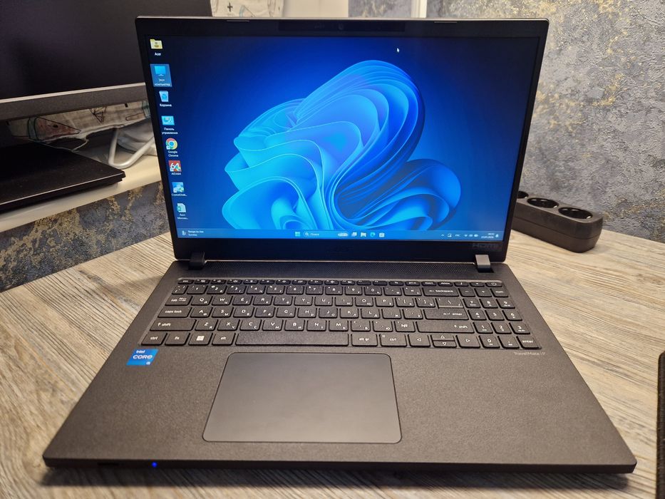 Ноутбук Acer Travel Mate Corei5\ОЗУ 16гб\SSD 500гб\сост нового
