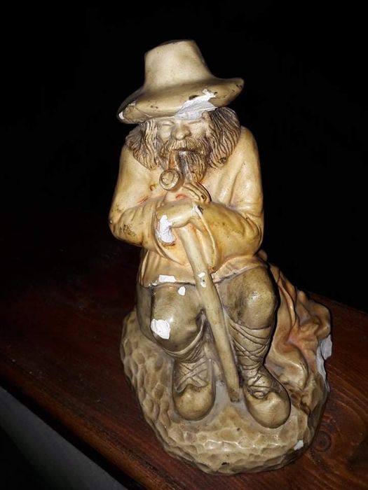 Statuete vechi frumoase