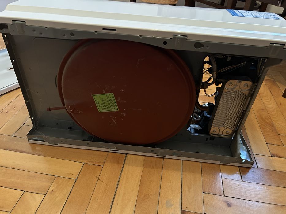 Vând centrală pe gaz