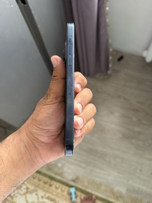Iphone 15 pro max tatinum blue