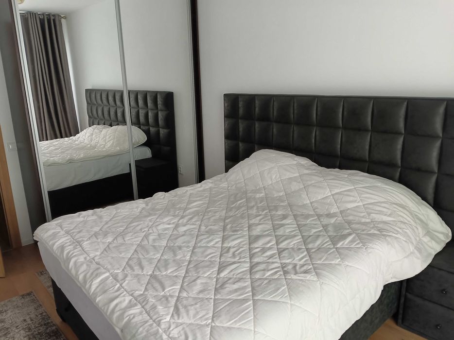 apartament 3 camere de inchiriat