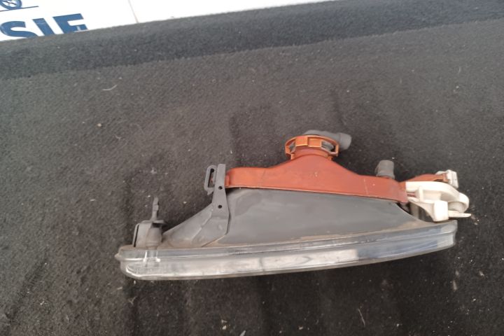 Proiector stanga 147271 147271 BMW Seria 3 E46