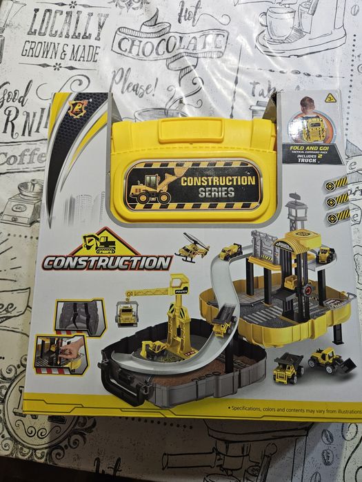 Продам игровой детский конструктор.