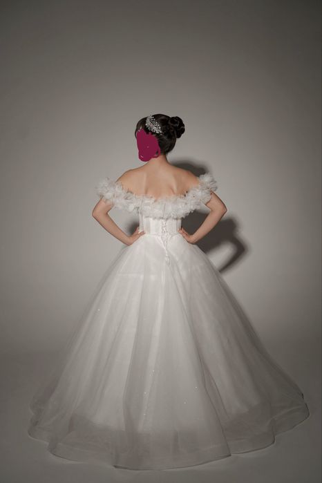 Белое свадебное платье