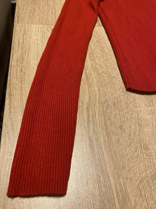 Червено поло PULL&BEAR