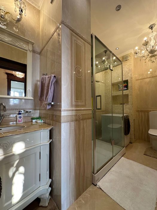 Продаётся 3 комнатная квартира на Ойбеке