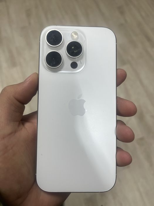 iPhone 16 про с гарантий
